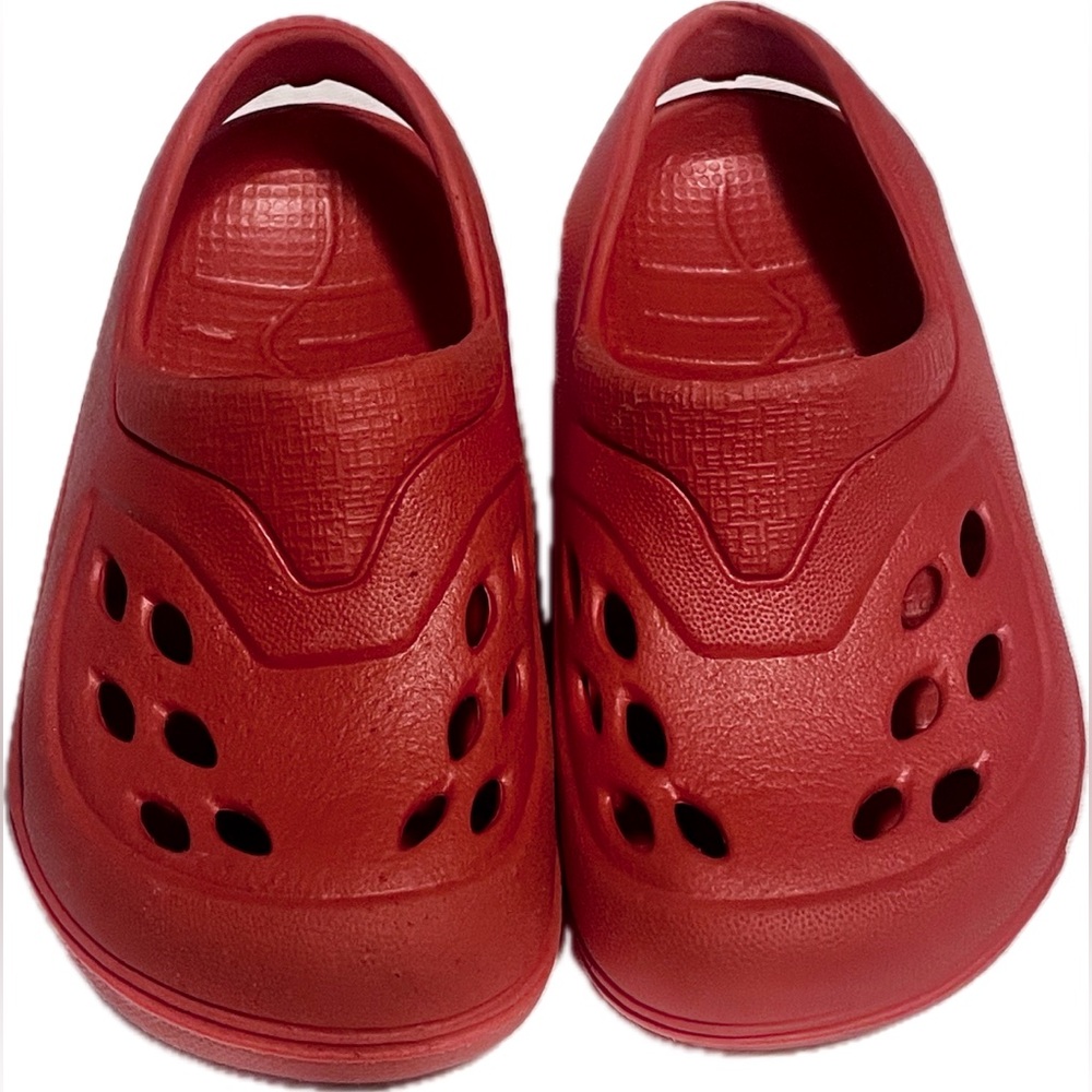 Red Croc-like shoes Sz 5 (baby)